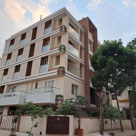 Hotel Bouquet Residency Nashik Zewnętrze zdjęcie