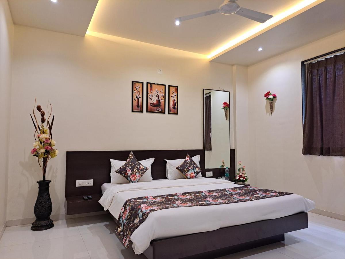 Hotel Bouquet Residency Nashik Zewnętrze zdjęcie
