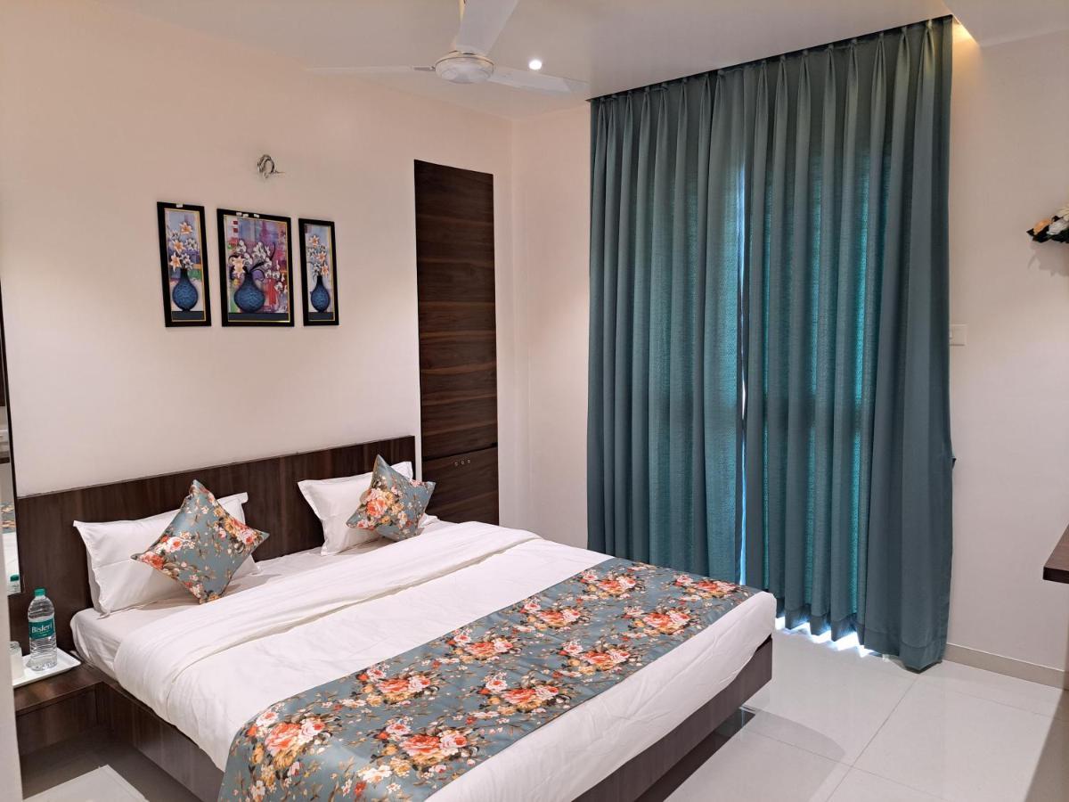 Hotel Bouquet Residency Nashik Zewnętrze zdjęcie
