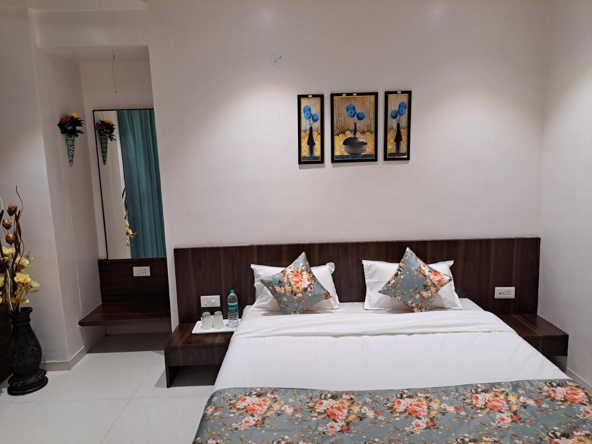 Hotel Bouquet Residency Nashik Zewnętrze zdjęcie
