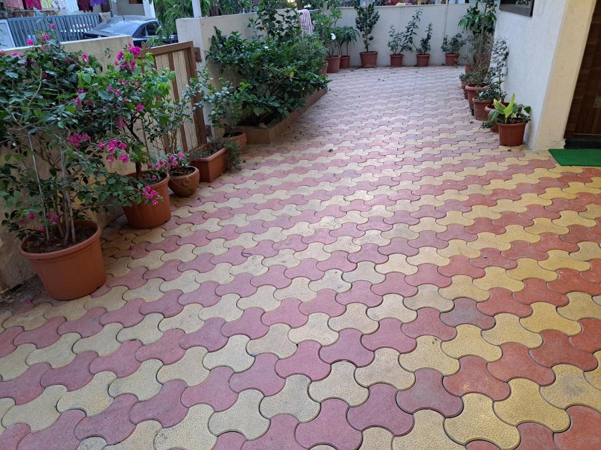 Hotel Bouquet Residency Nashik Zewnętrze zdjęcie