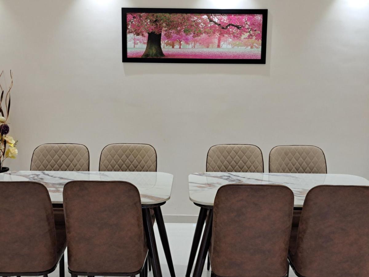 Hotel Bouquet Residency Nashik Zewnętrze zdjęcie
