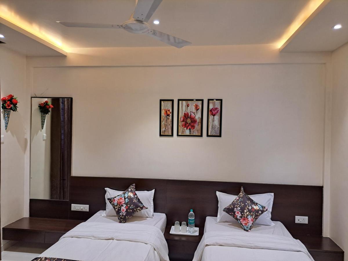 Hotel Bouquet Residency Nashik Zewnętrze zdjęcie