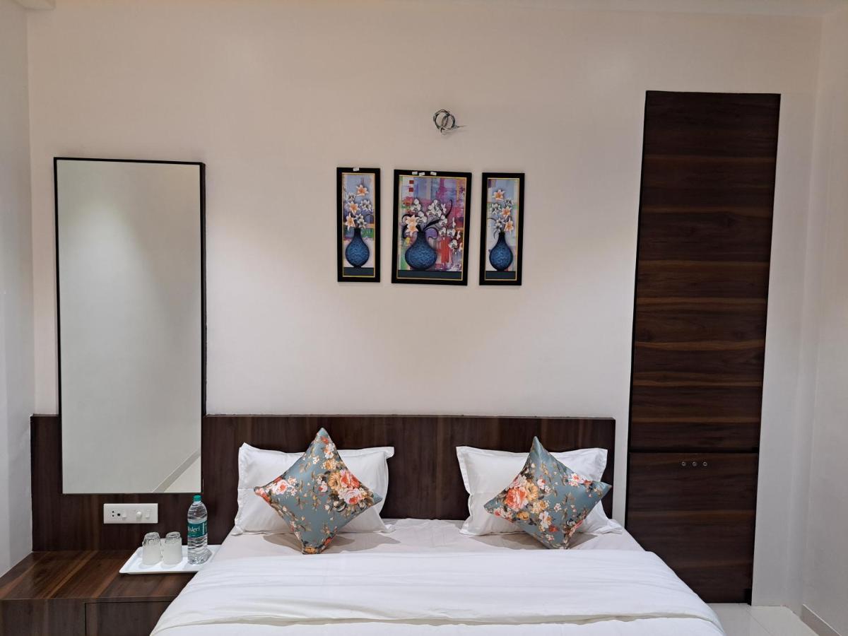 Hotel Bouquet Residency Nashik Zewnętrze zdjęcie