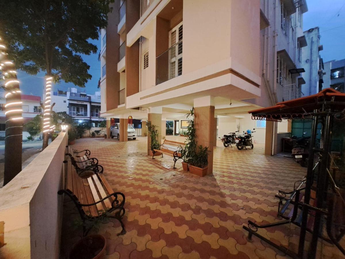 Hotel Bouquet Residency Nashik Zewnętrze zdjęcie